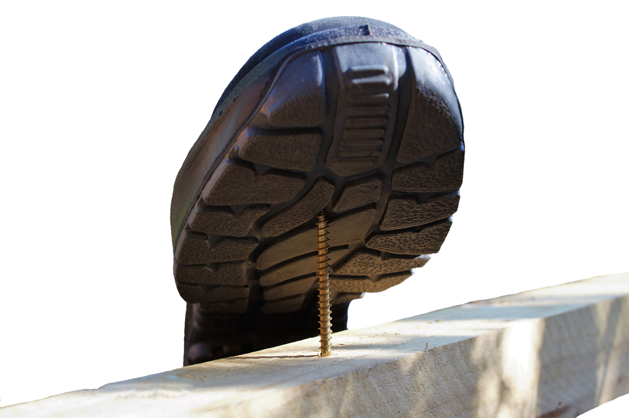 尖峰集團持續(xù)創(chuàng)新引領(lǐng)行業(yè)新潮流，最新消息與動態(tài)速遞