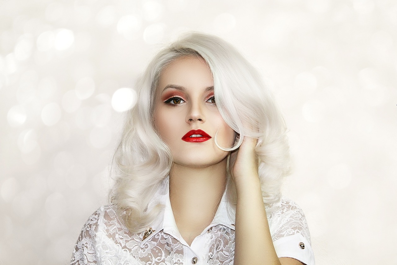 最新流行趨勢(shì)下的劉海造型，時(shí)尚魅力探索之旅