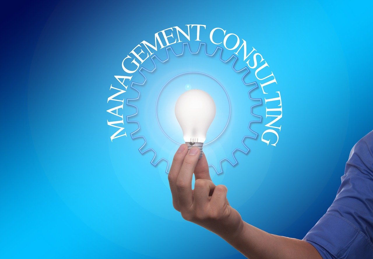 正版藍(lán)月亮精準(zhǔn)資料大全,高效實(shí)施解答解釋策略_仿真版13.334