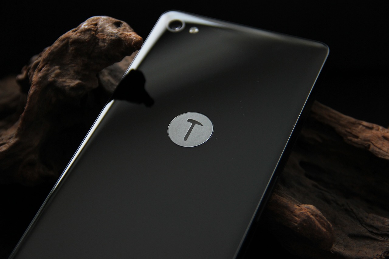 vivo最新款超薄手機(jī)，設(shè)計(jì)與科技的極致融合亮相！