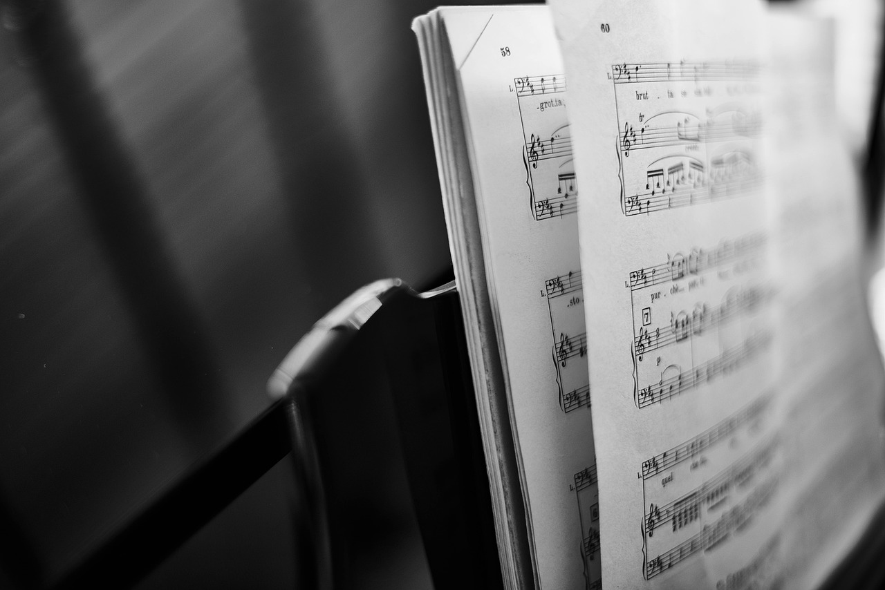 探索音樂中的情感深度與獨特韻味，最新傷感好聽歌曲匯總
